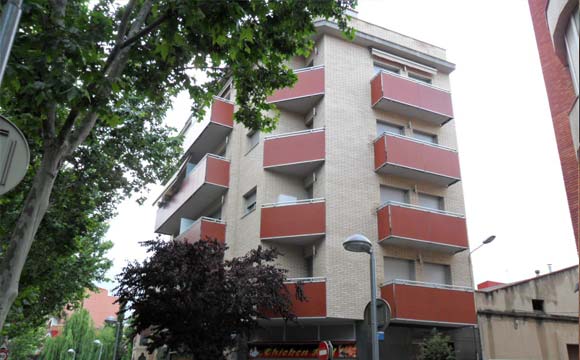 obra nueva edificio 8 viviendas y local comercial